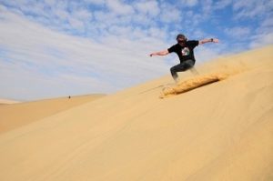 dubai sand boarding desert safari